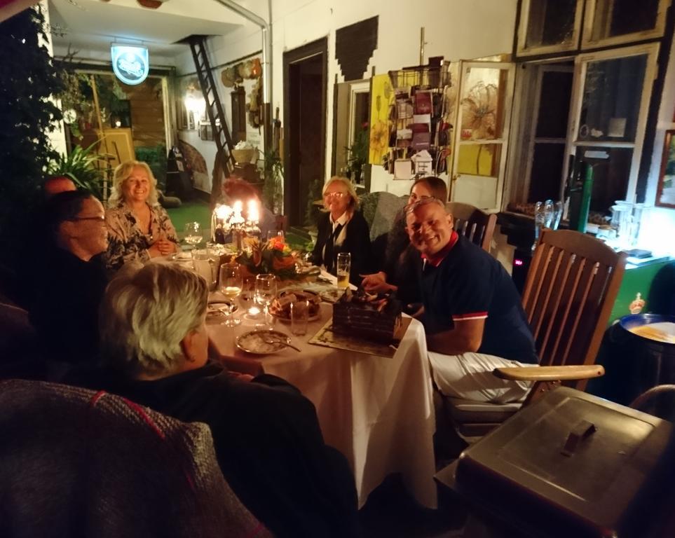 Fonagy Es Walter Vendeg- Es Borhaz Bed and Breakfast Vác Εξωτερικό φωτογραφία