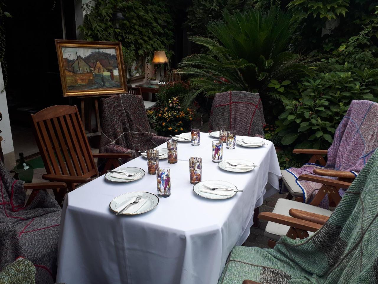 Fonagy Es Walter Vendeg- Es Borhaz Bed and Breakfast Vác Εξωτερικό φωτογραφία
